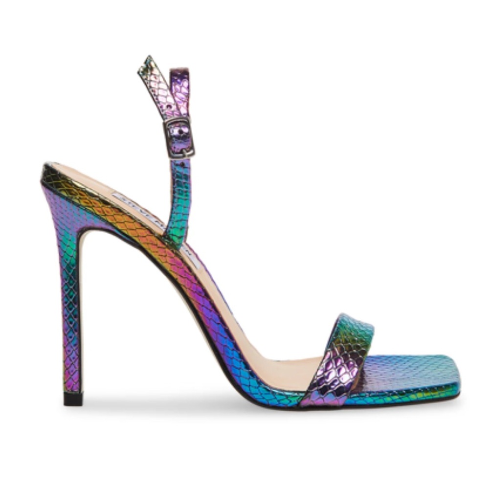 Steve Madden size 8.5 multi snake color.
